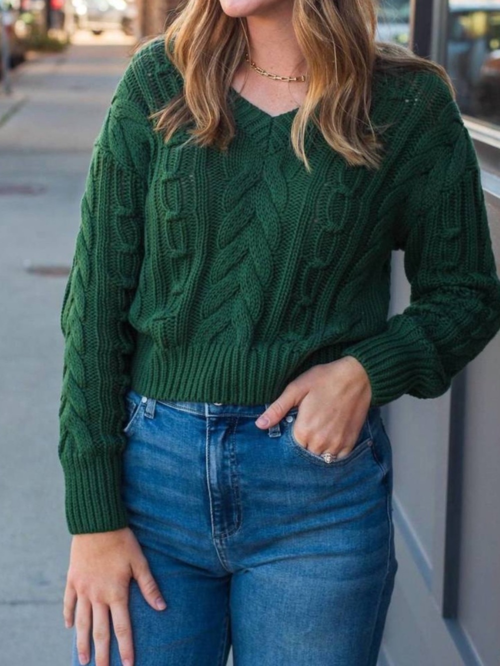 Stitches and stripes v neck cable knit long sleeve sweater size medium